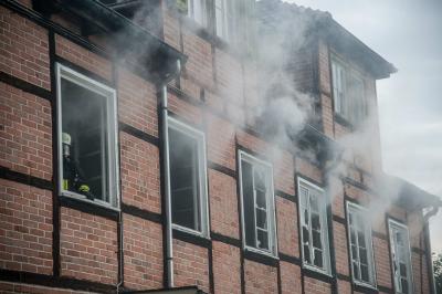 Schorndorf: Brand von leerstehendem Gebaeude - Vermutlich Brandstiftung